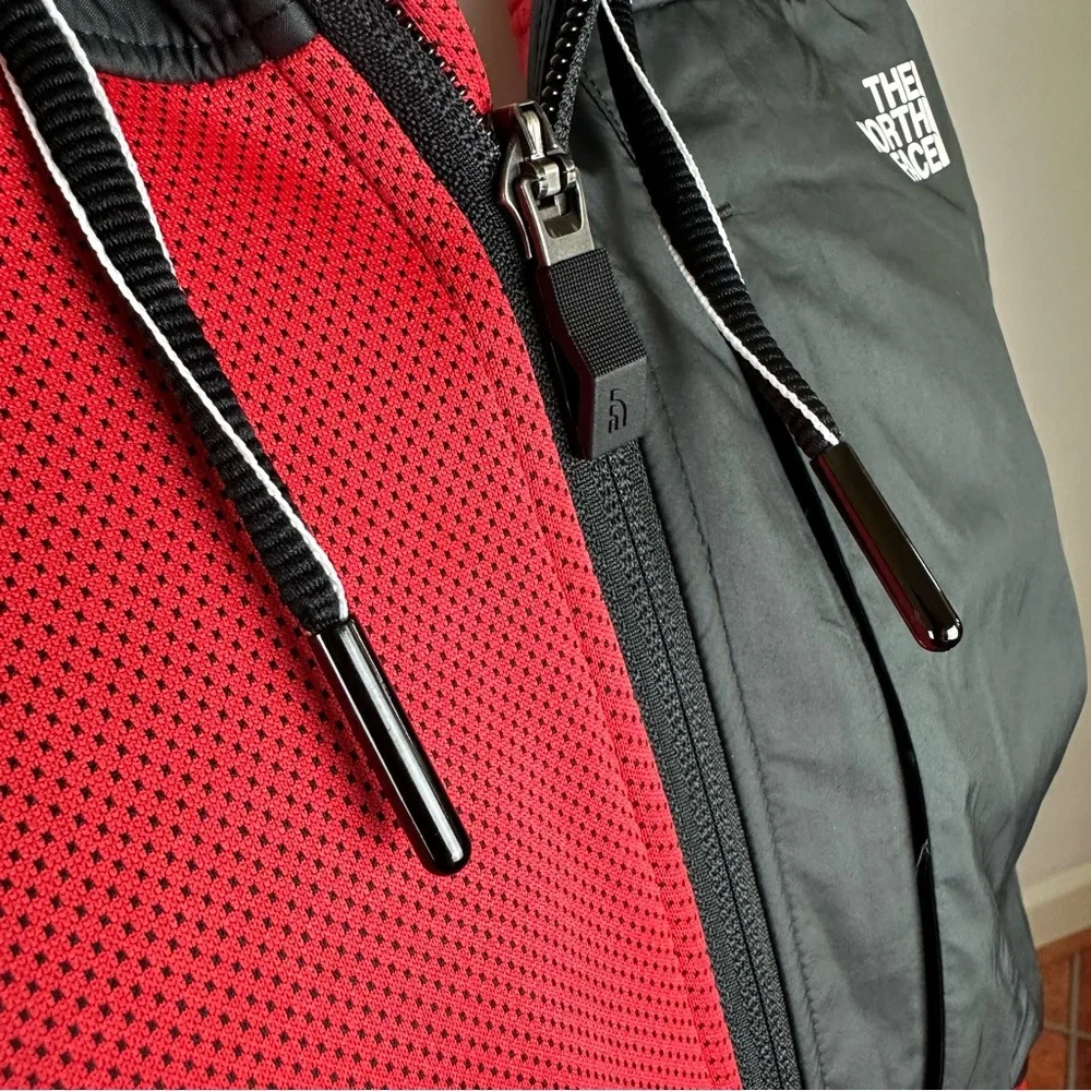 The North Face dynamic red